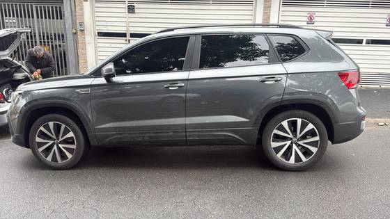 VOLKSWAGEN TAOS 1.4 250 TSI TOTAL FLEX COMFORTLINE AUTOMÁTICO VOLKSWAGEN TAOS 1.4 250 TSI TOTAL FLEX COMFORTLINE AUTOMÁTICO